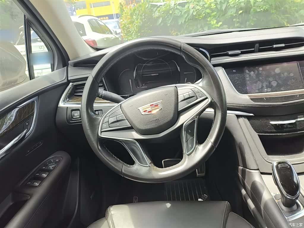Cadillac XT5, 2017 11