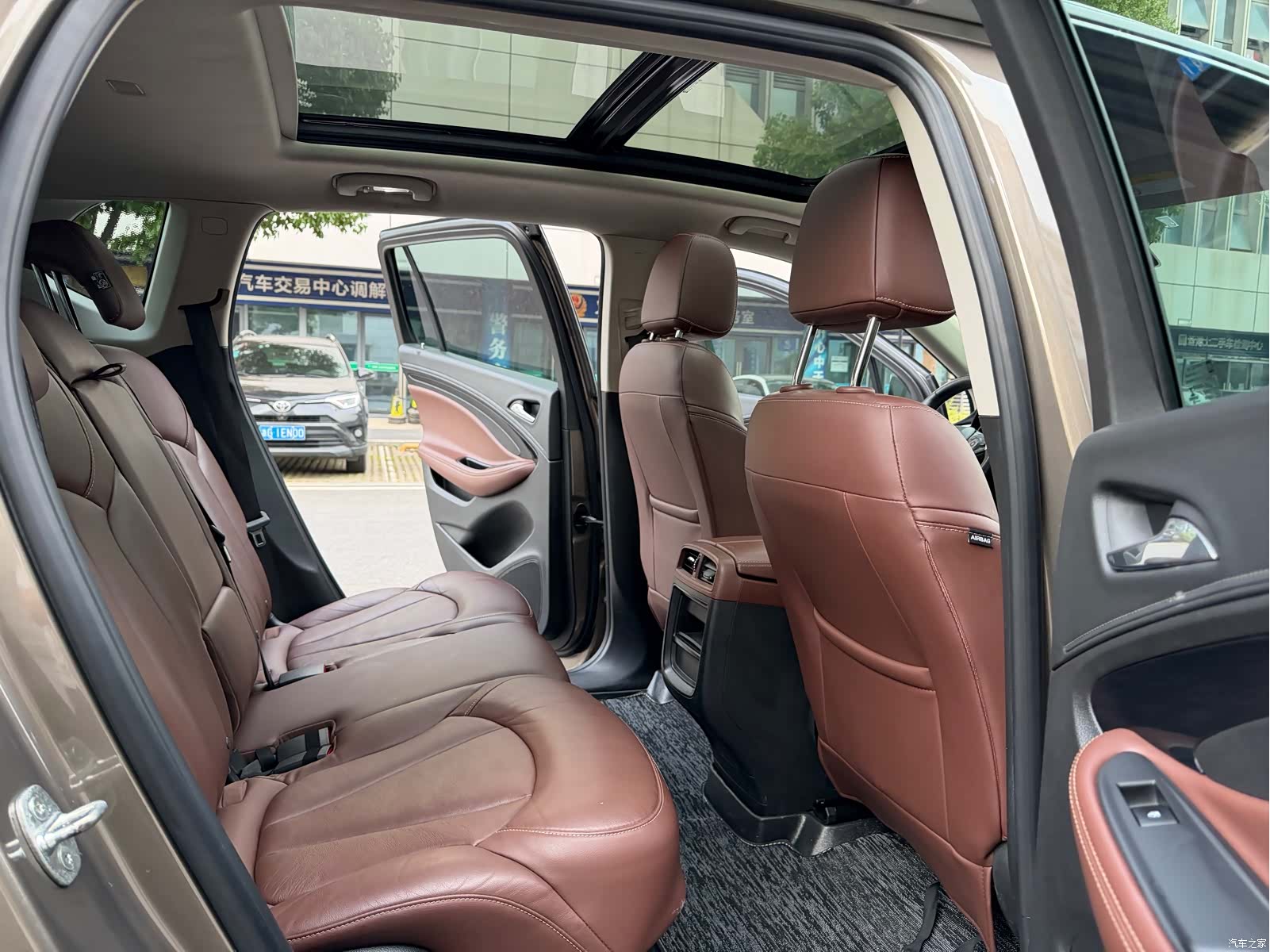 Buick Envision Plus, 2018 11