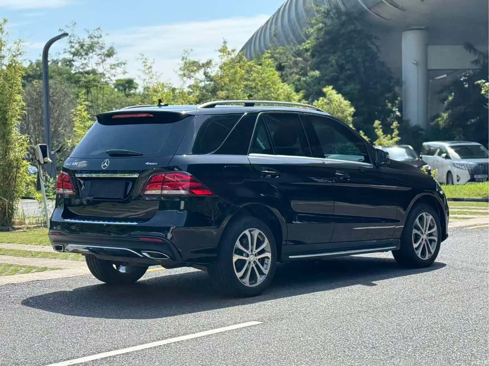 Mercedes-Benz GLE, 2017 все фото