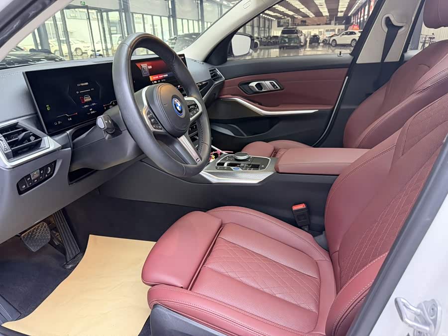 BMW i3 2023, фото 11