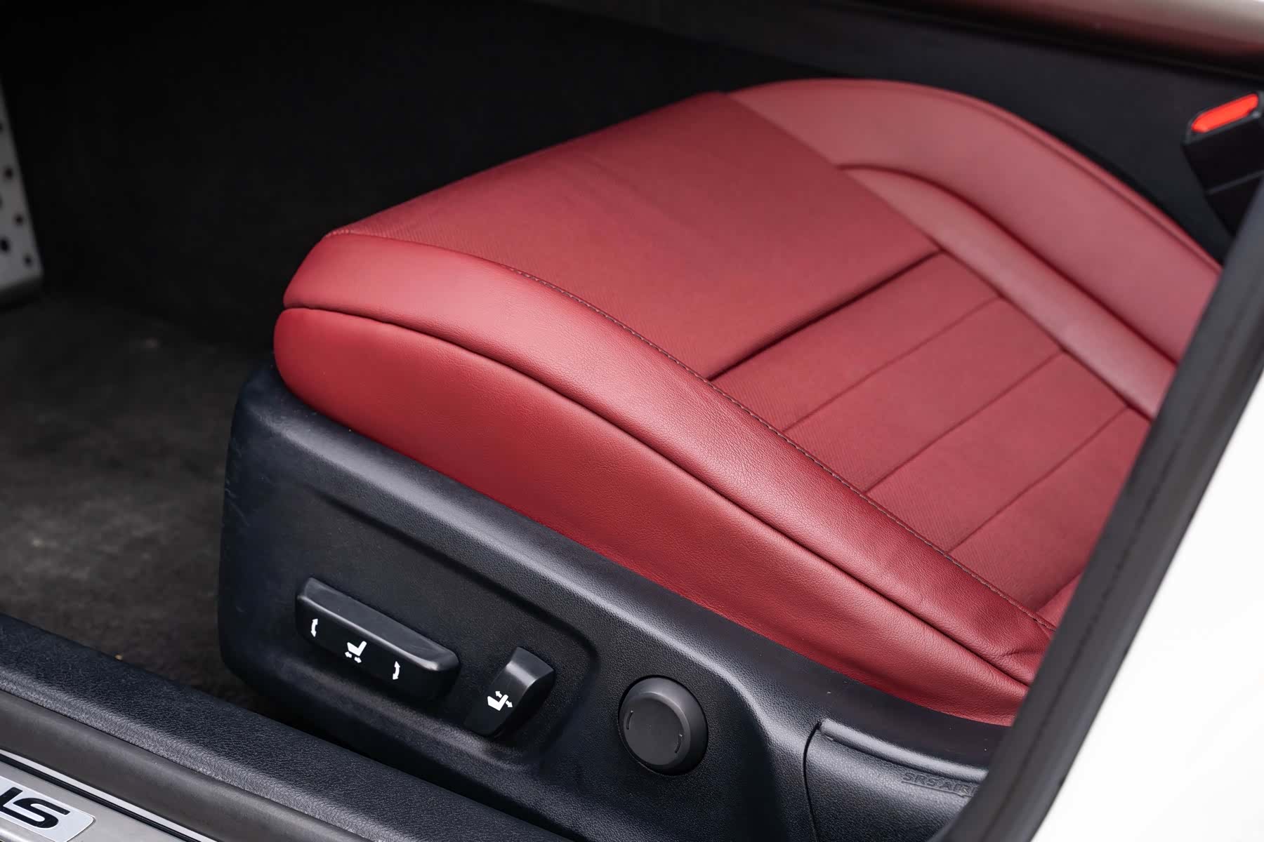 Lexus IS, 2017 19