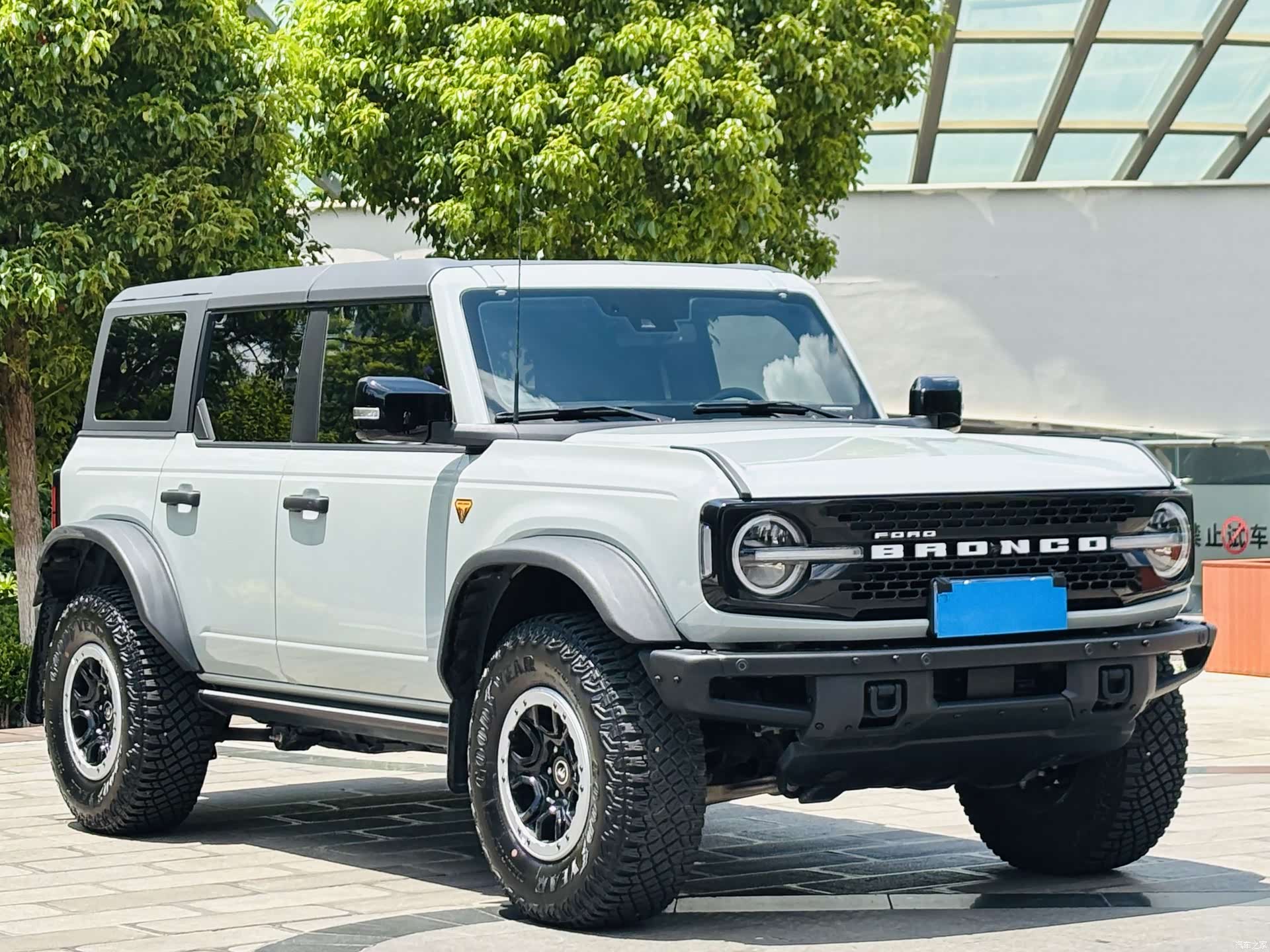 Ford Bronco, 2024 3