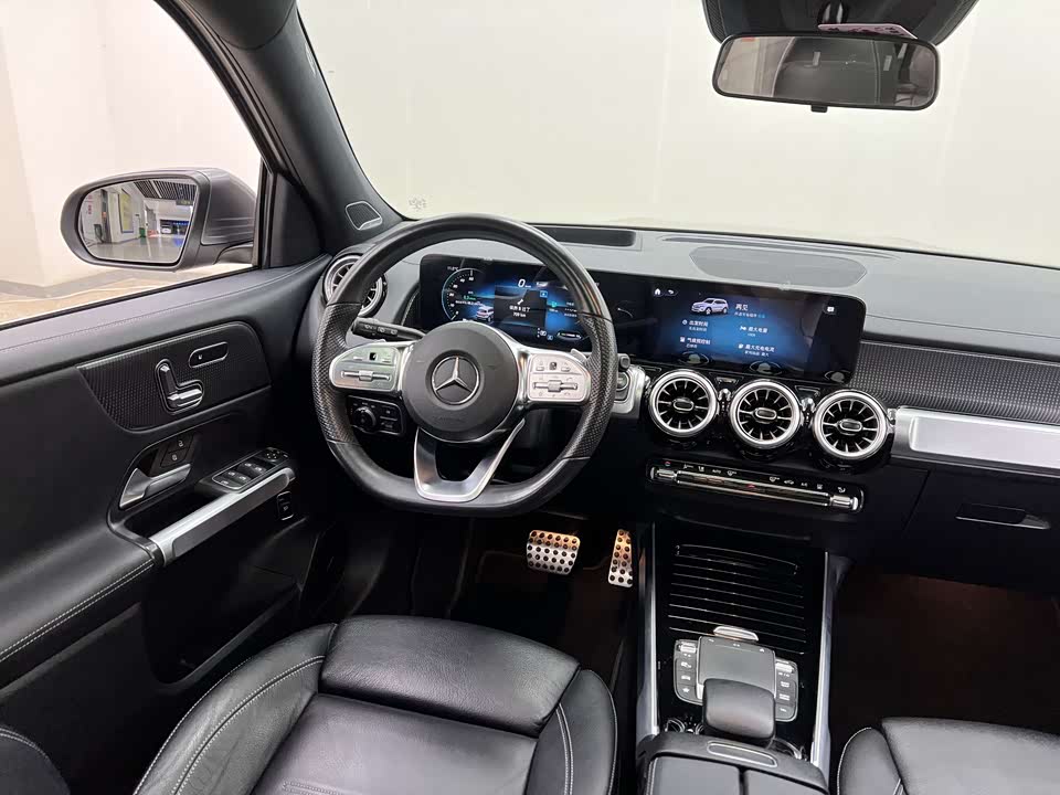 Mercedes-Benz EQB