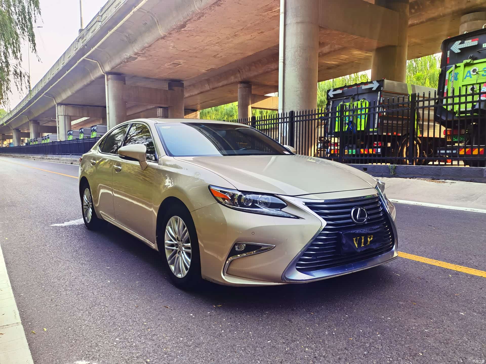 Lexus ES, 2018 3