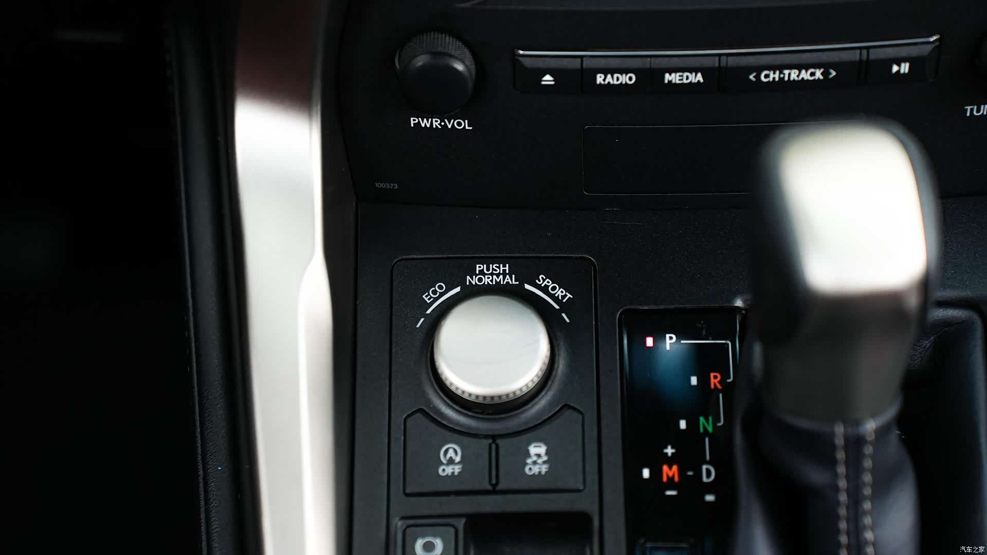 Lexus NX, 2016 18