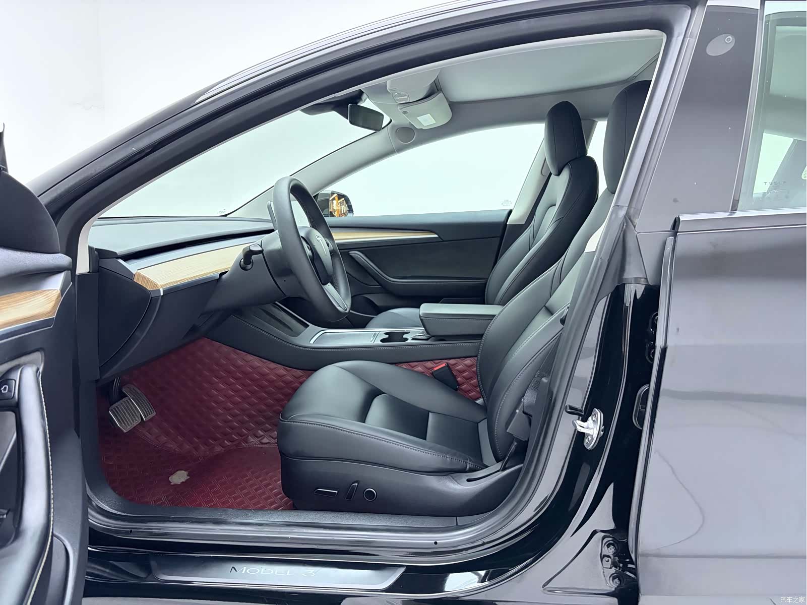 Tesla Model 3, 2023 все фото