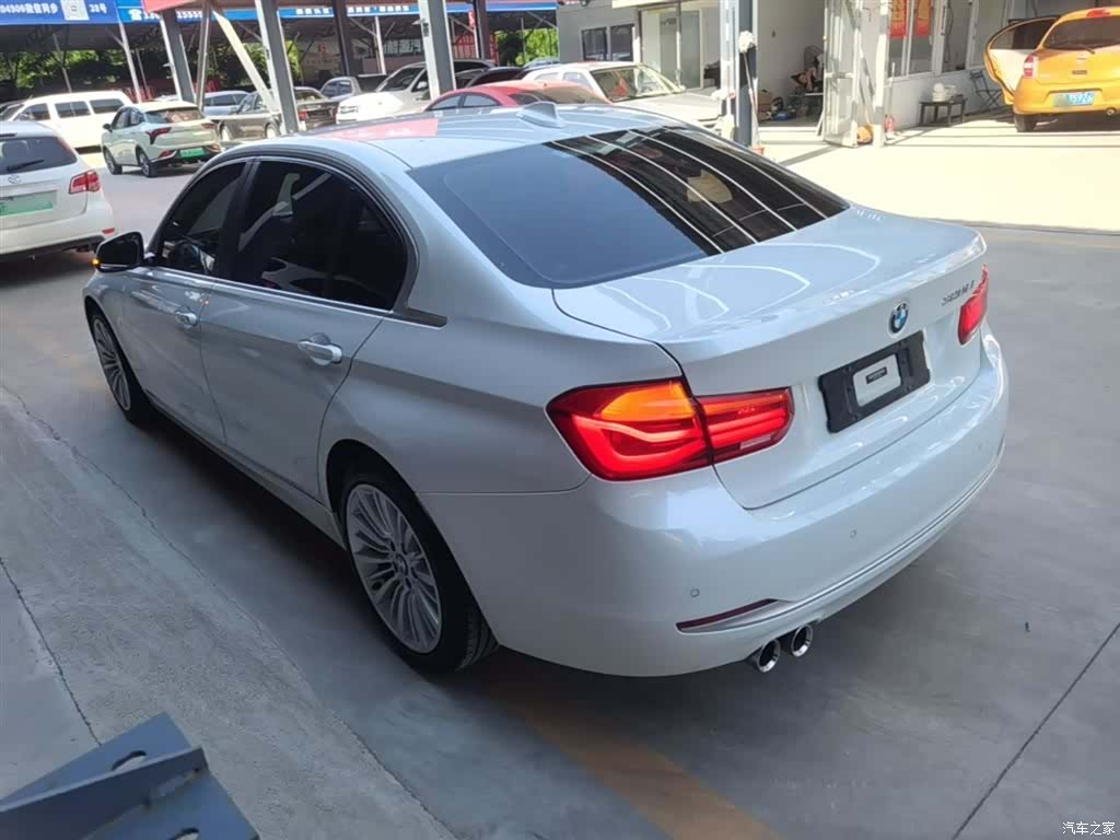 BMW 3 Series, 2018 все фото