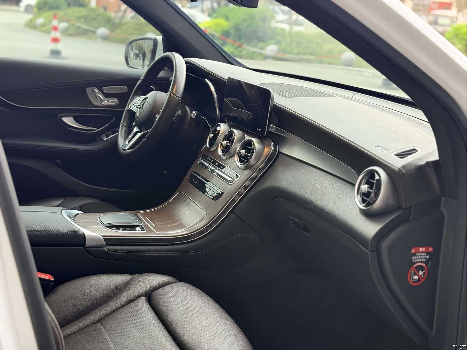Mercedes-Benz GLC, 2020 12