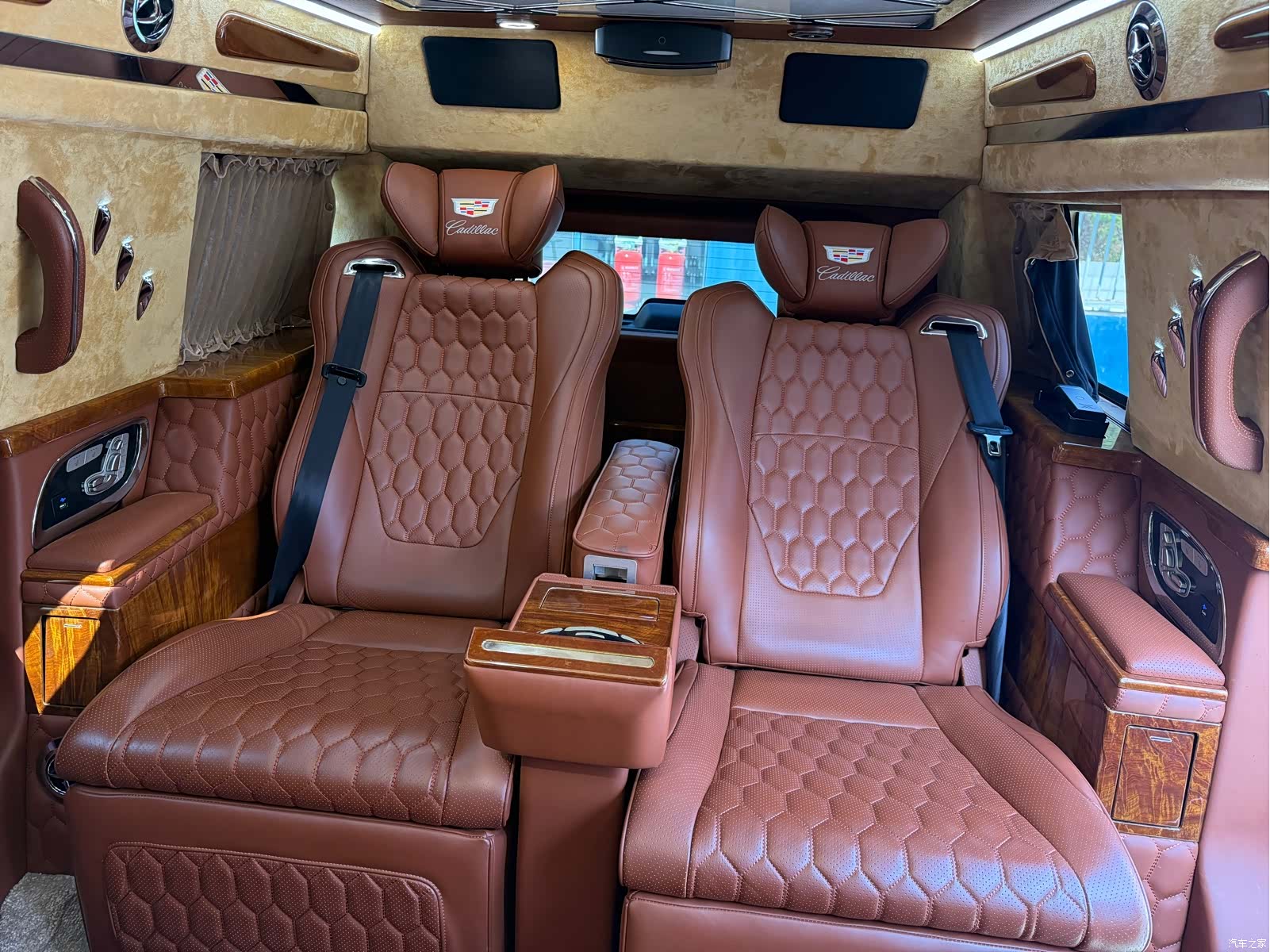 Cadillac Escalade, 2019 12