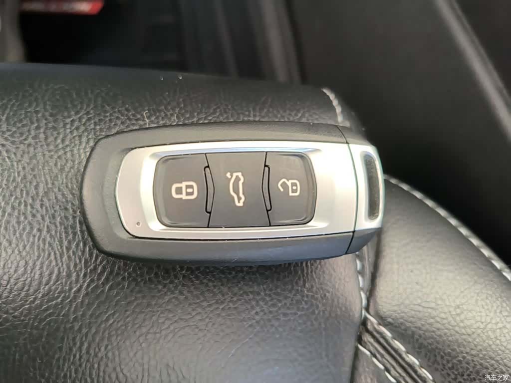 Geely Emgrand, 2016 9