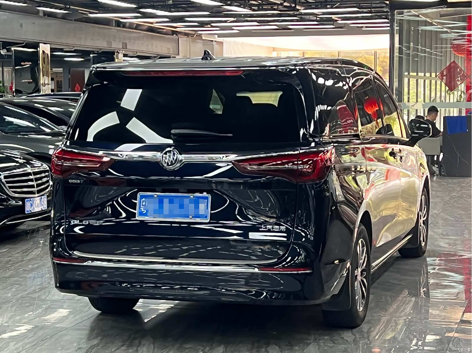 Buick GL8, 2023 9