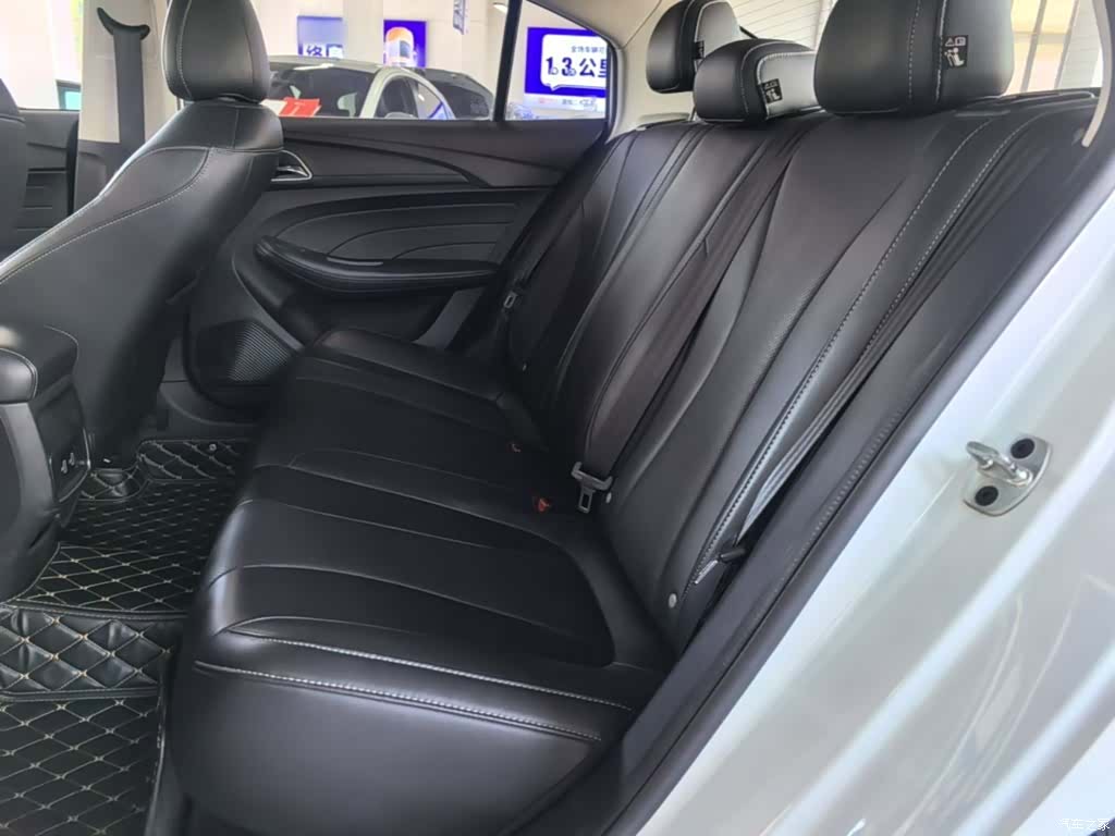 Roewe i5, 2020 17