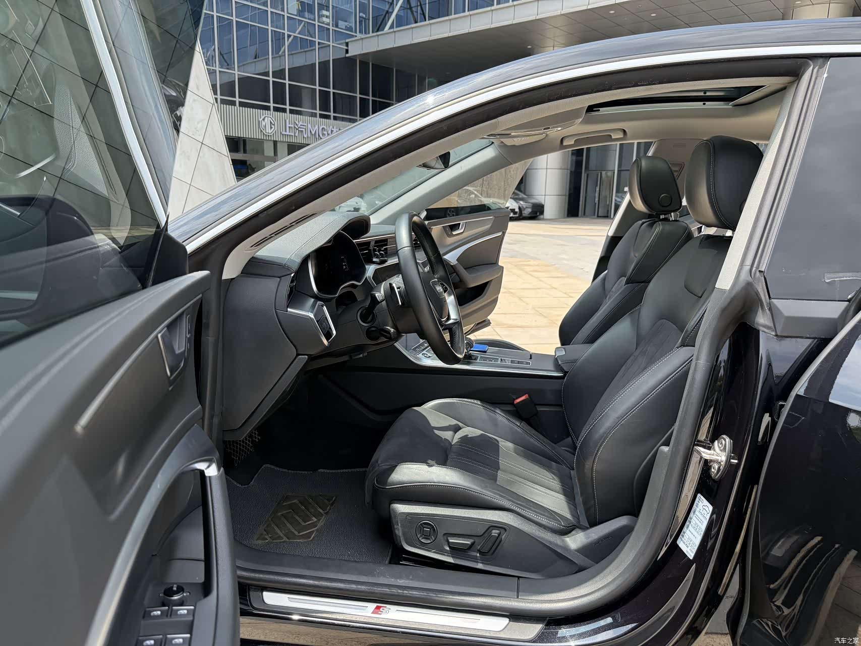 Audi A7L, 2024 4