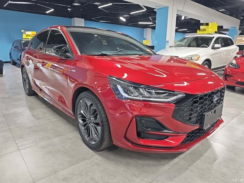 Ford Focus, 2023 4
