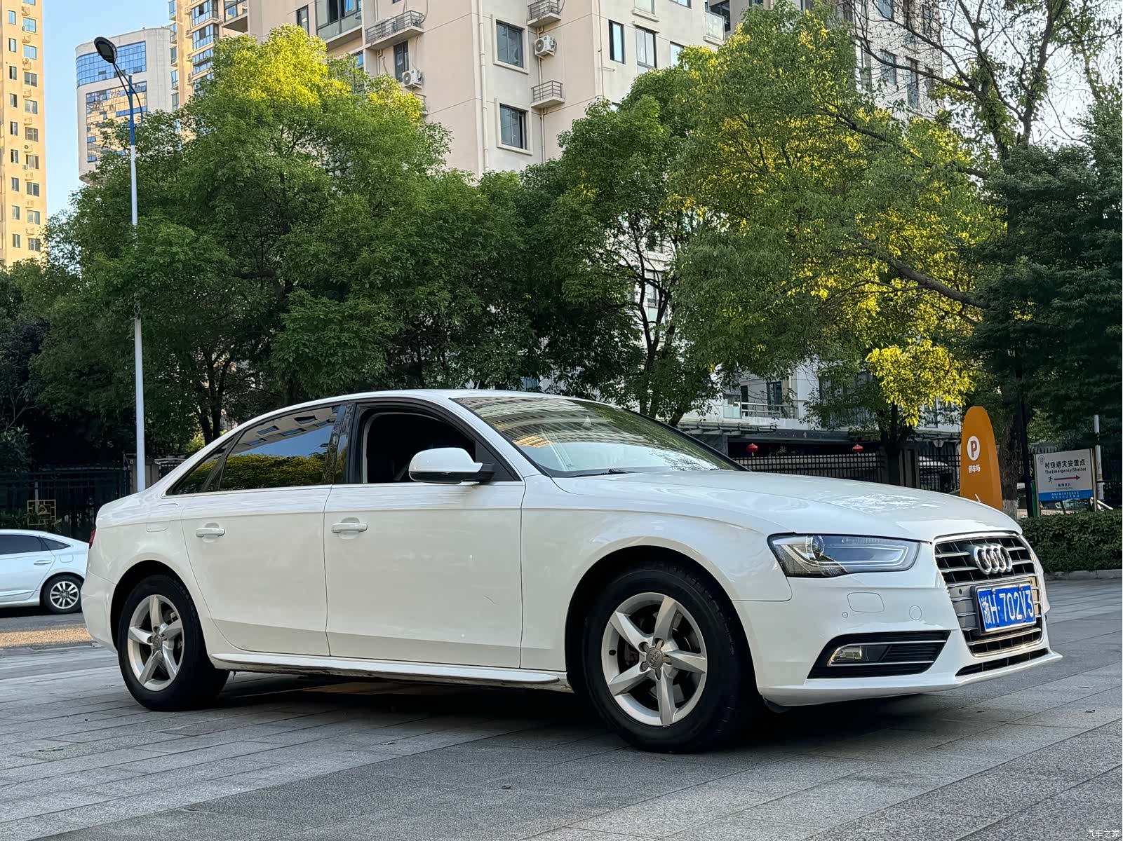 Audi A4L, 2014 4