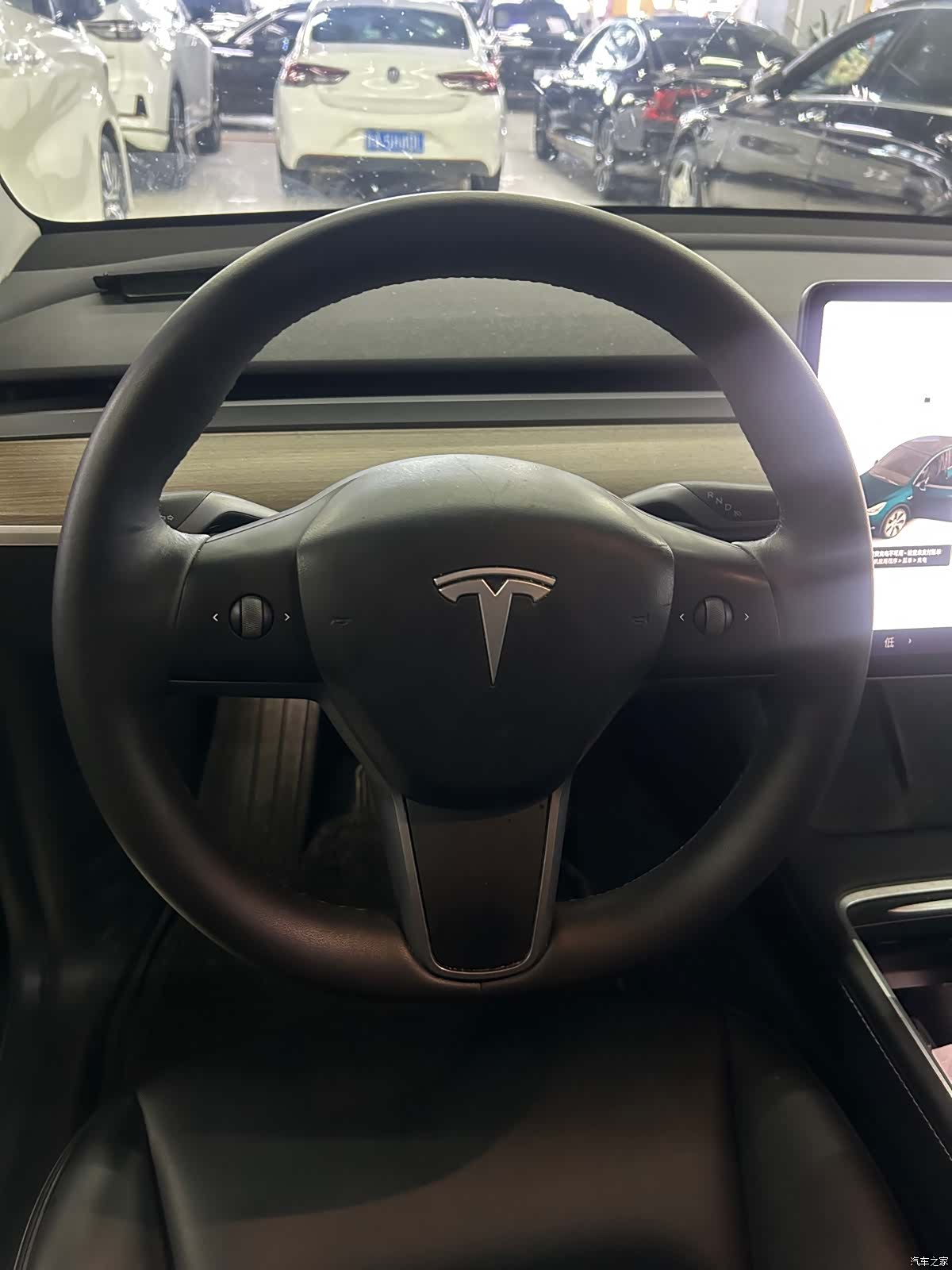 Tesla Model Y, 2021 14