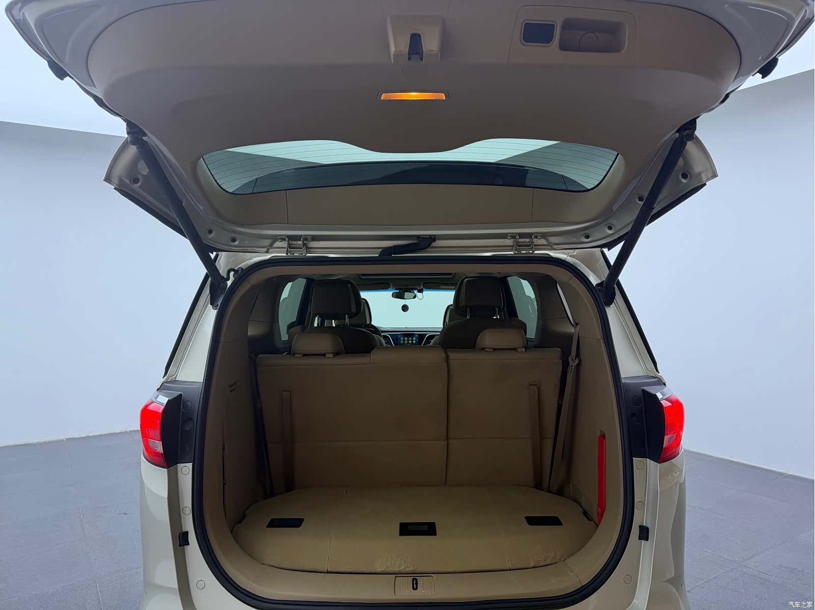 Buick GL8, 2018 7