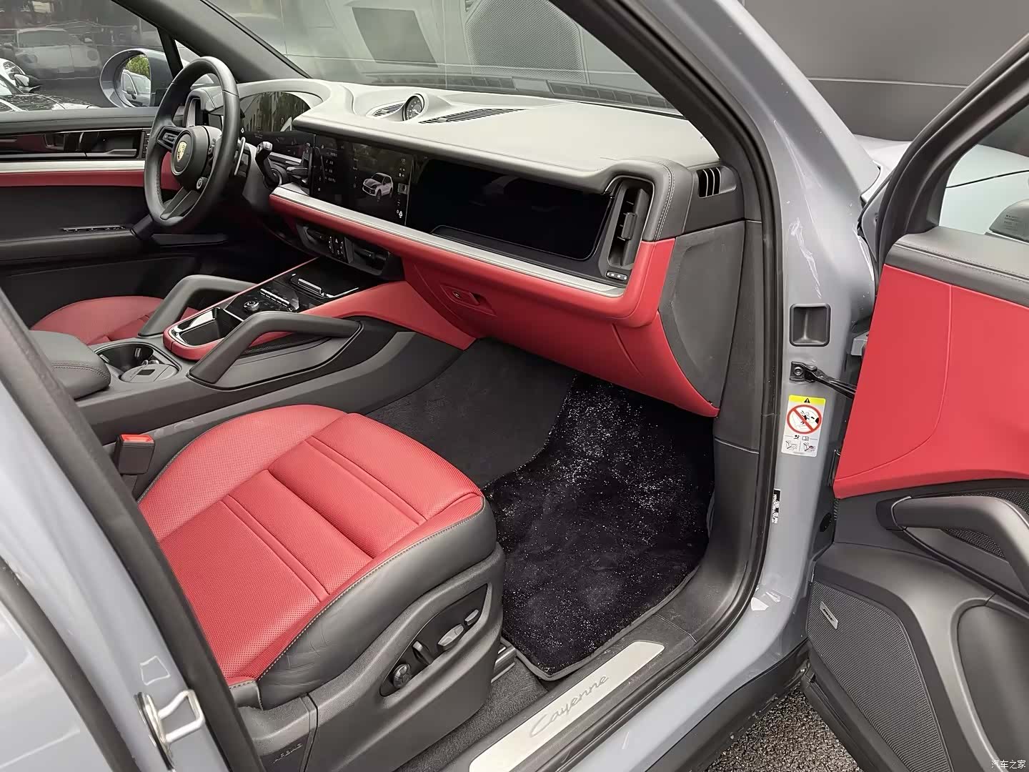 Porsche Cayenne, 2024 11