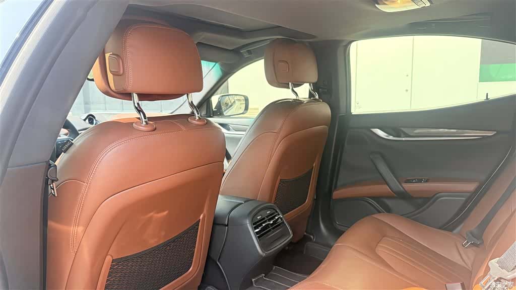 Maserati Ghibli, 2016 14