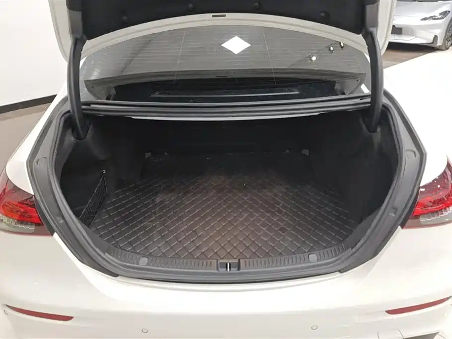 Mercedes-Benz E-class Mercedes-Benz E-class