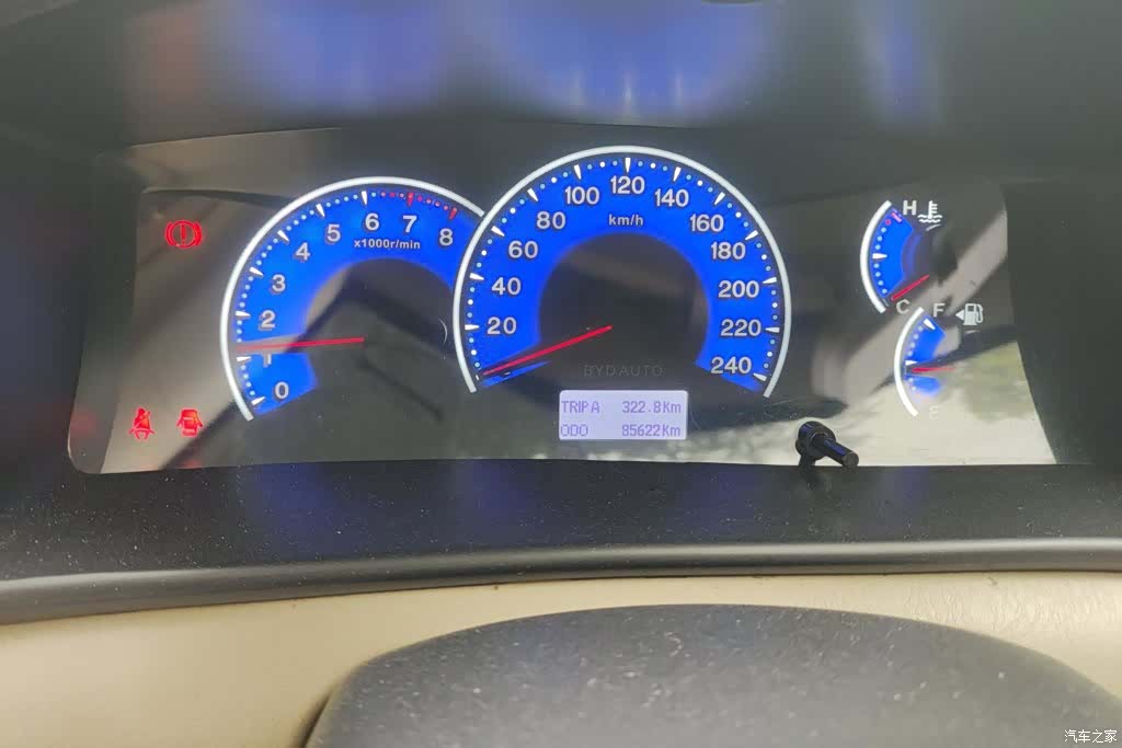 BYD F3, 2014 14