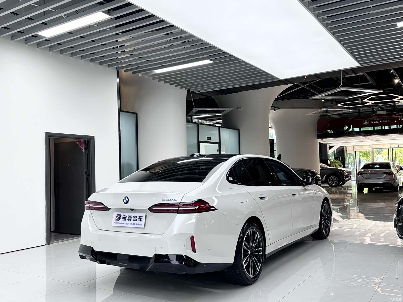 BMW 5 Series, 2024 19