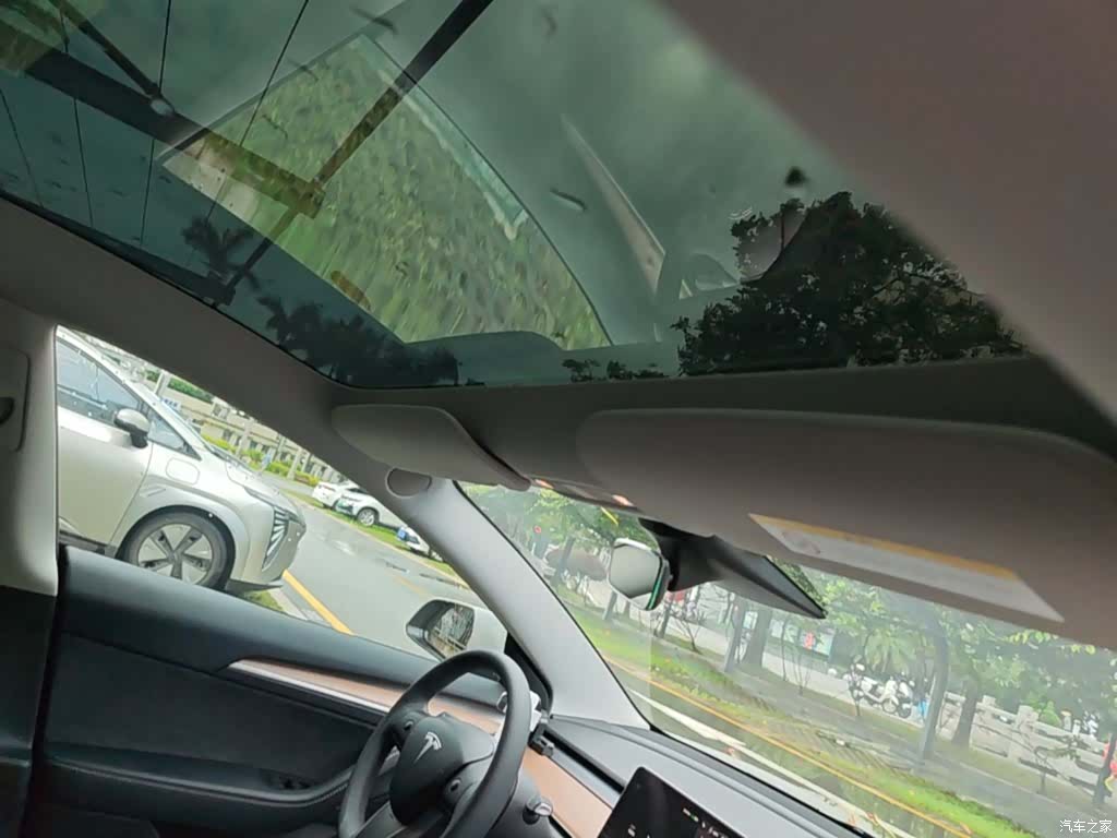 Tesla Model 3, 2023 18