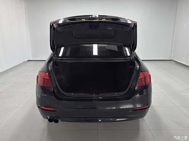 BMW 5 Series, 2015 14