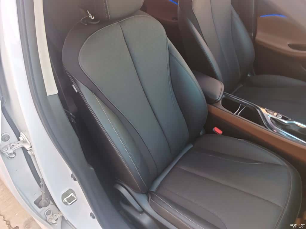 Buick Verano, 2022 25