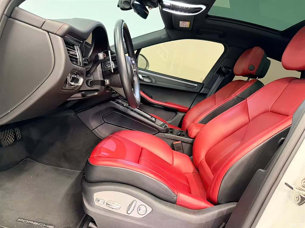 Porsche Macan, 2024 13