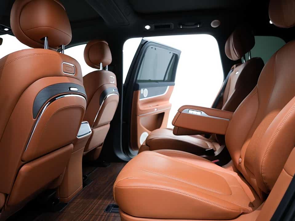 AITO Ask the world M9