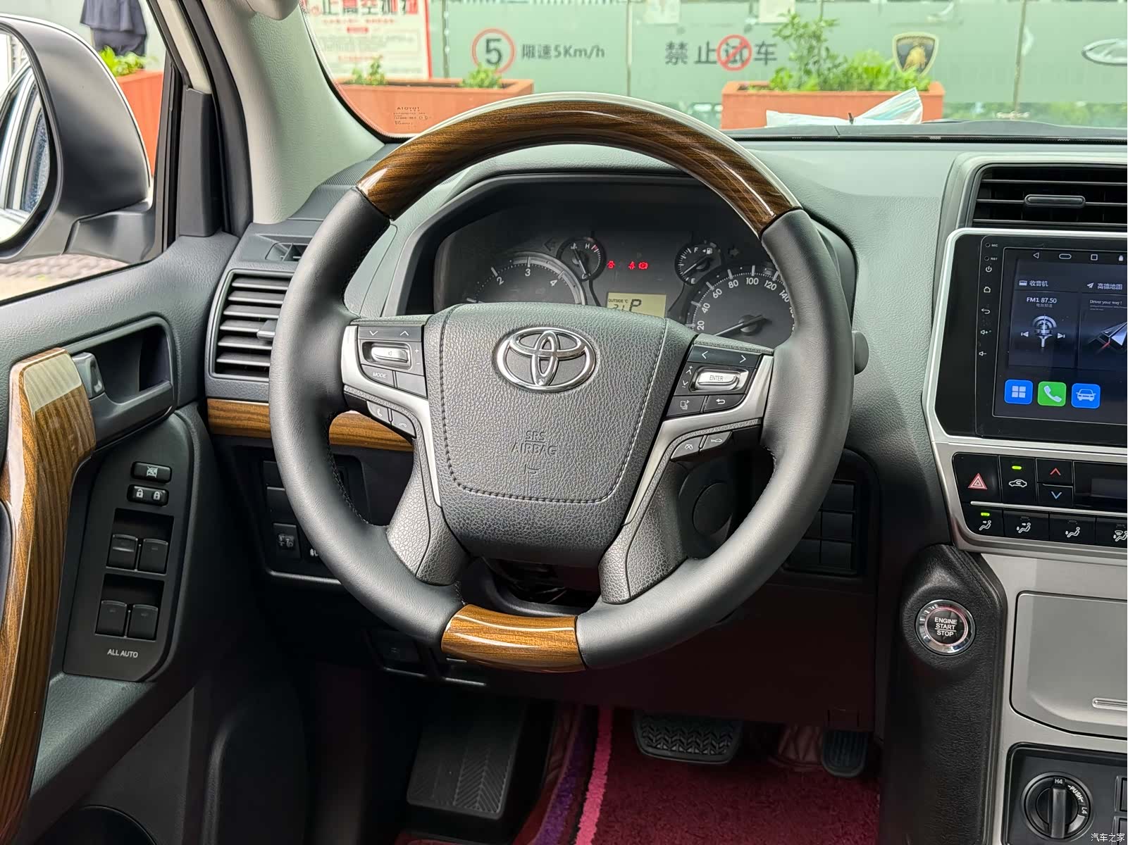 Toyota Prado, 2024 17