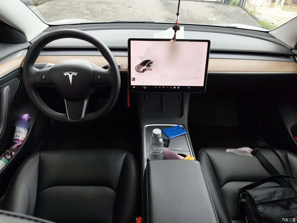 Tesla Model 3, 2022 13