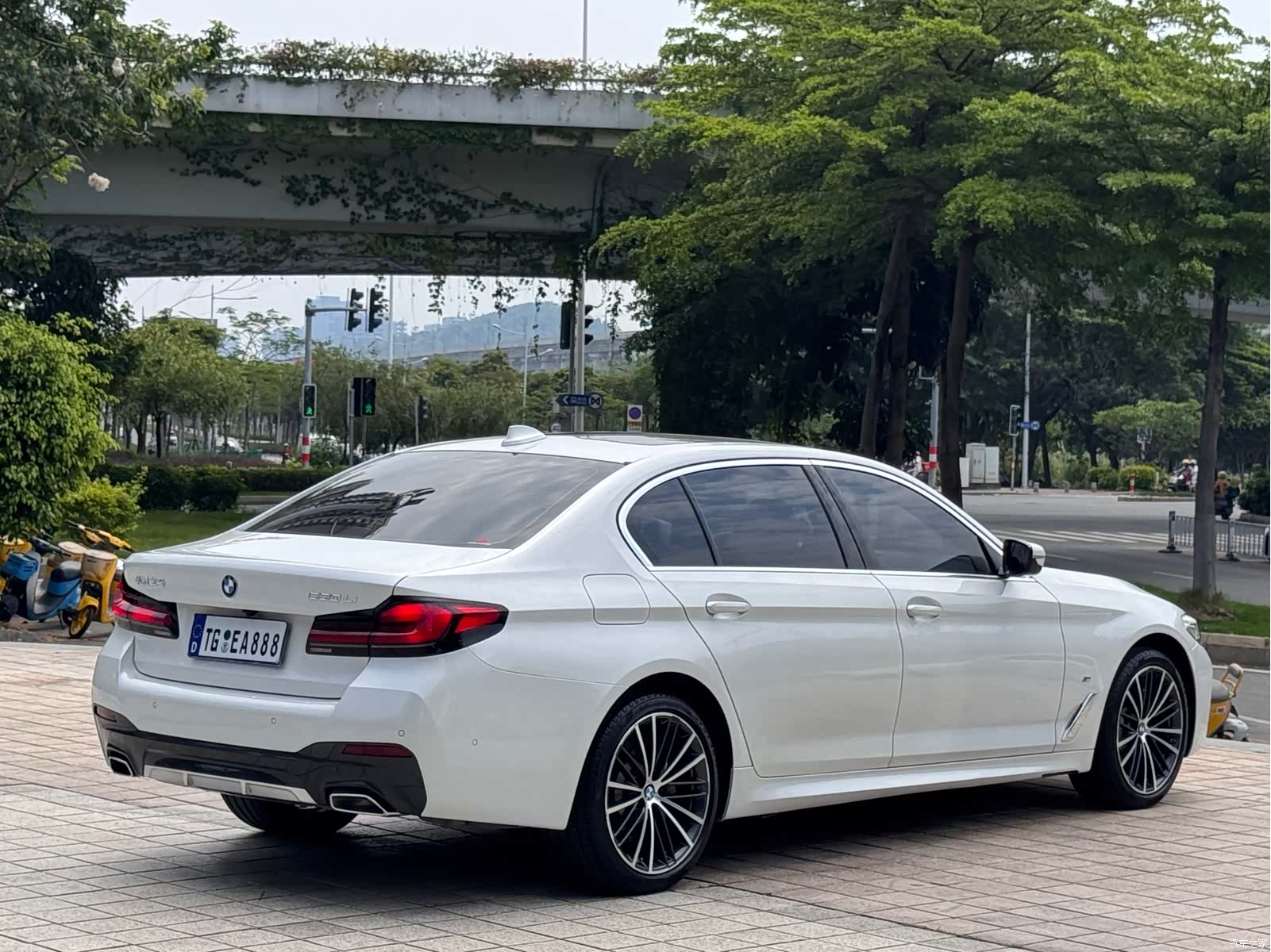 BMW 5 Series, 2021 6