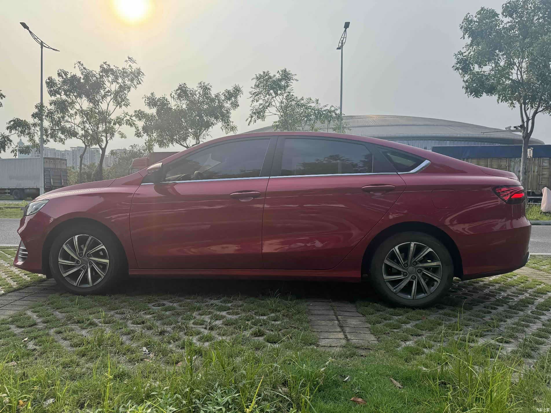 Geely Binray, 2019 17
