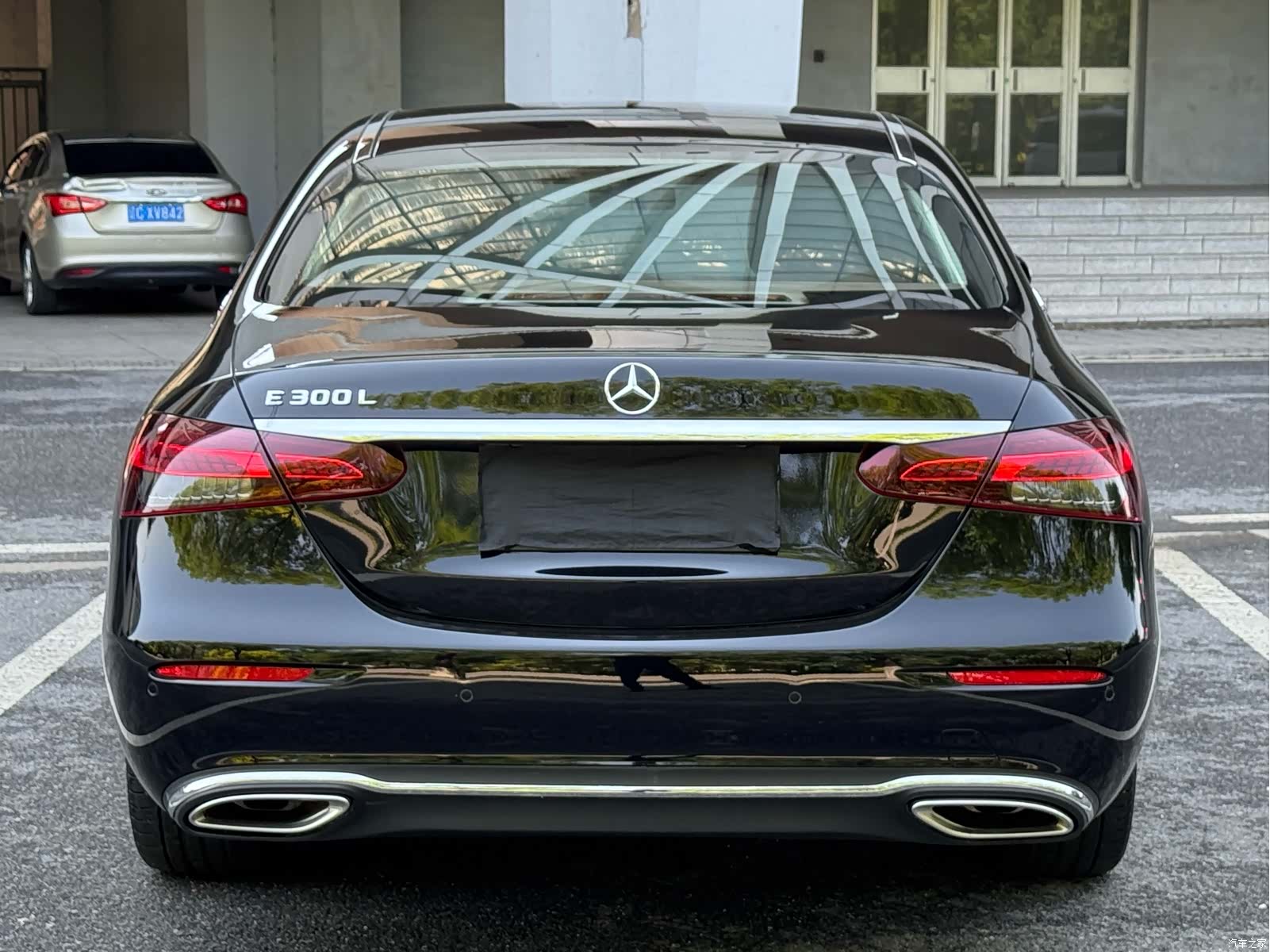 Mercedes-Benz E-Class, 2022 6