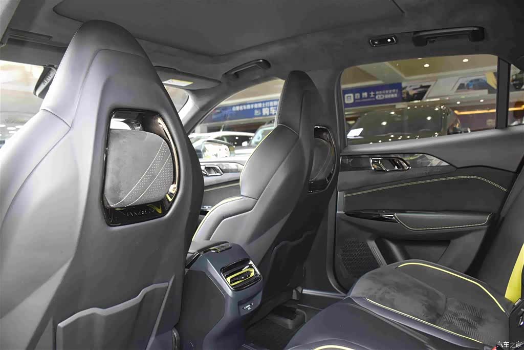 Lynk & Co 02, 2021 8
