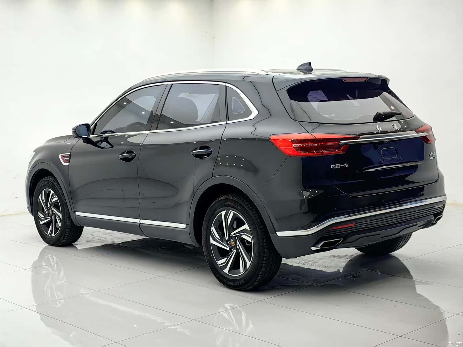 Hongqi HS5, 2023 4
