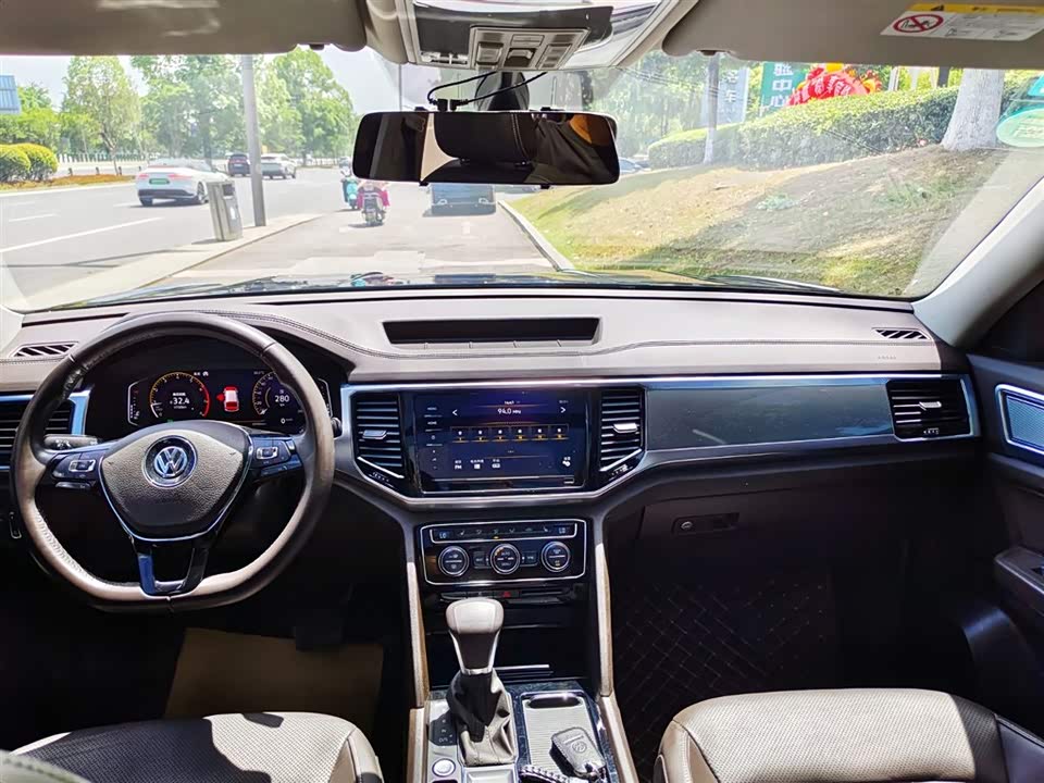 Volkswagen Tourang