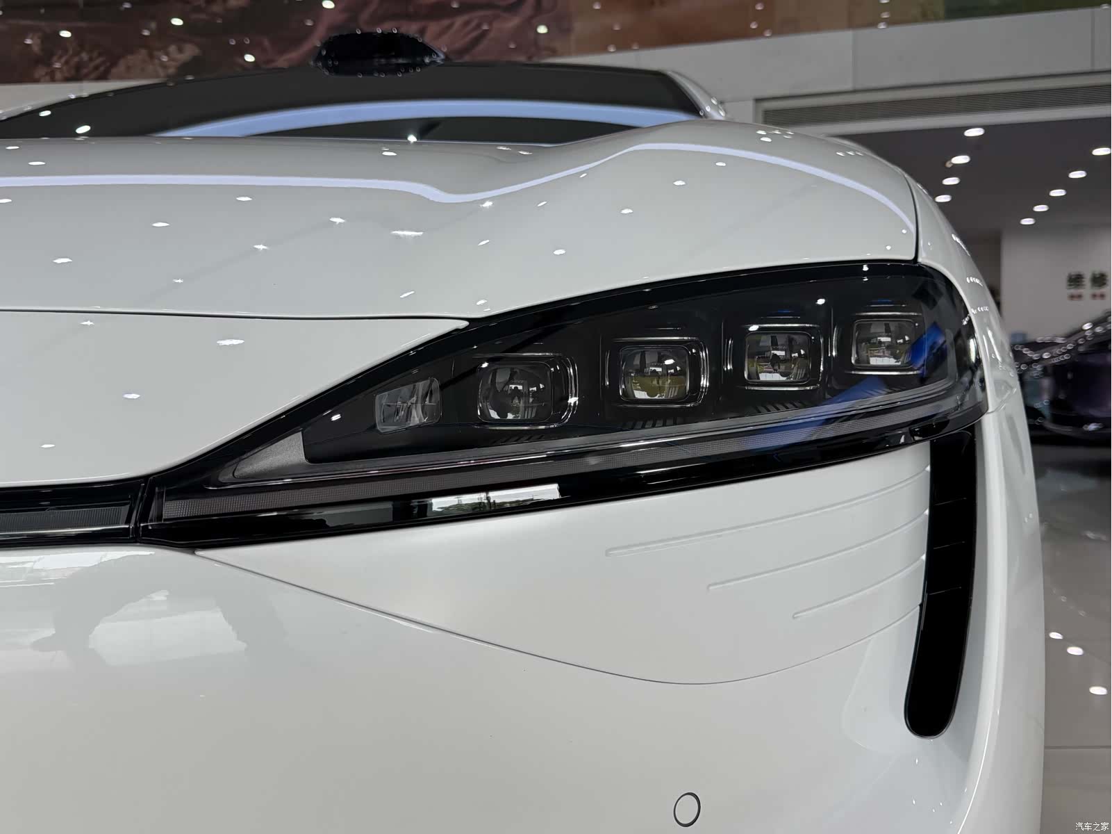 Luxeed S7, 2025 4