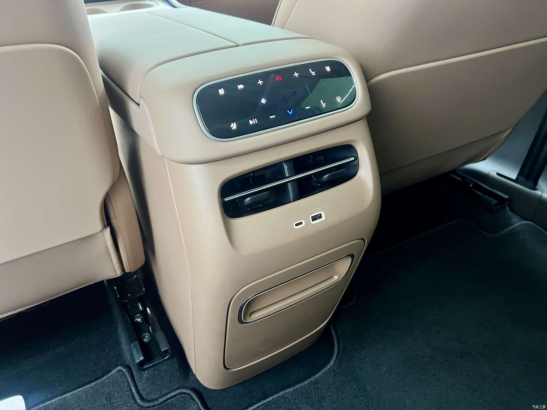 Leapmotor C11, 2025 20
