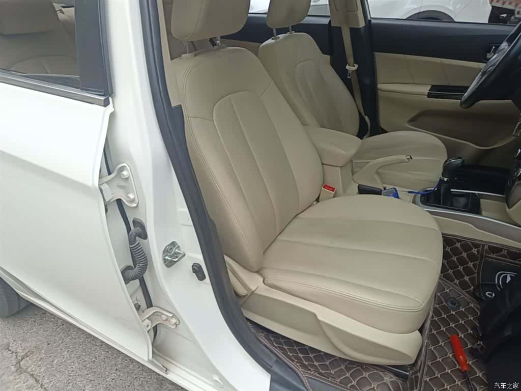 Changan Eado, 2015 25