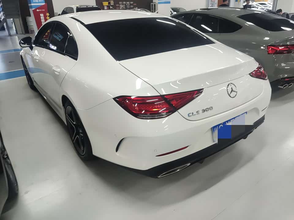 Mercedes-Benz CLS