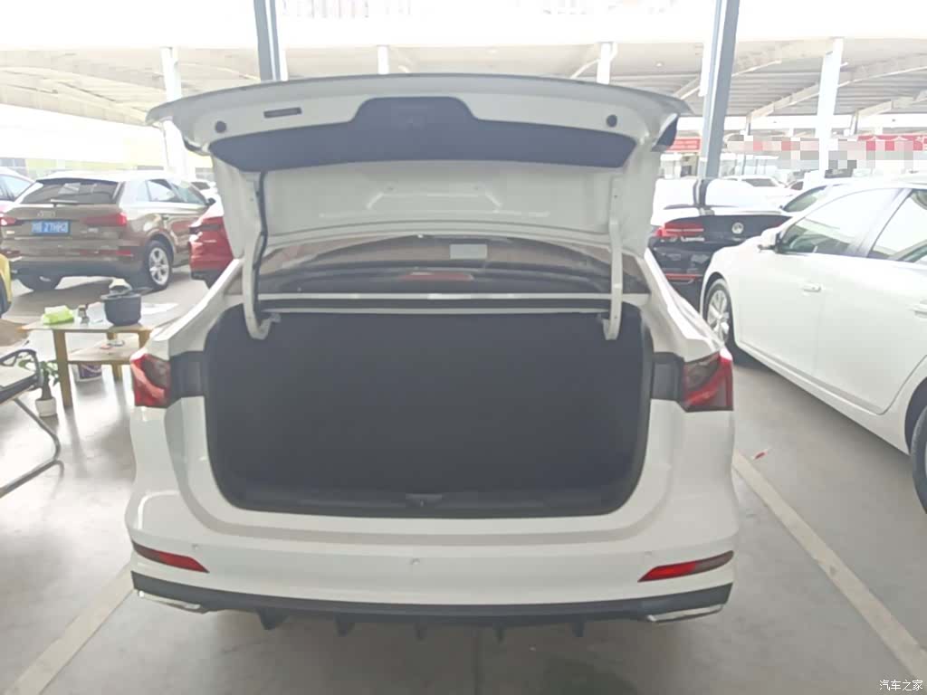 Roewe i5, 2025 19