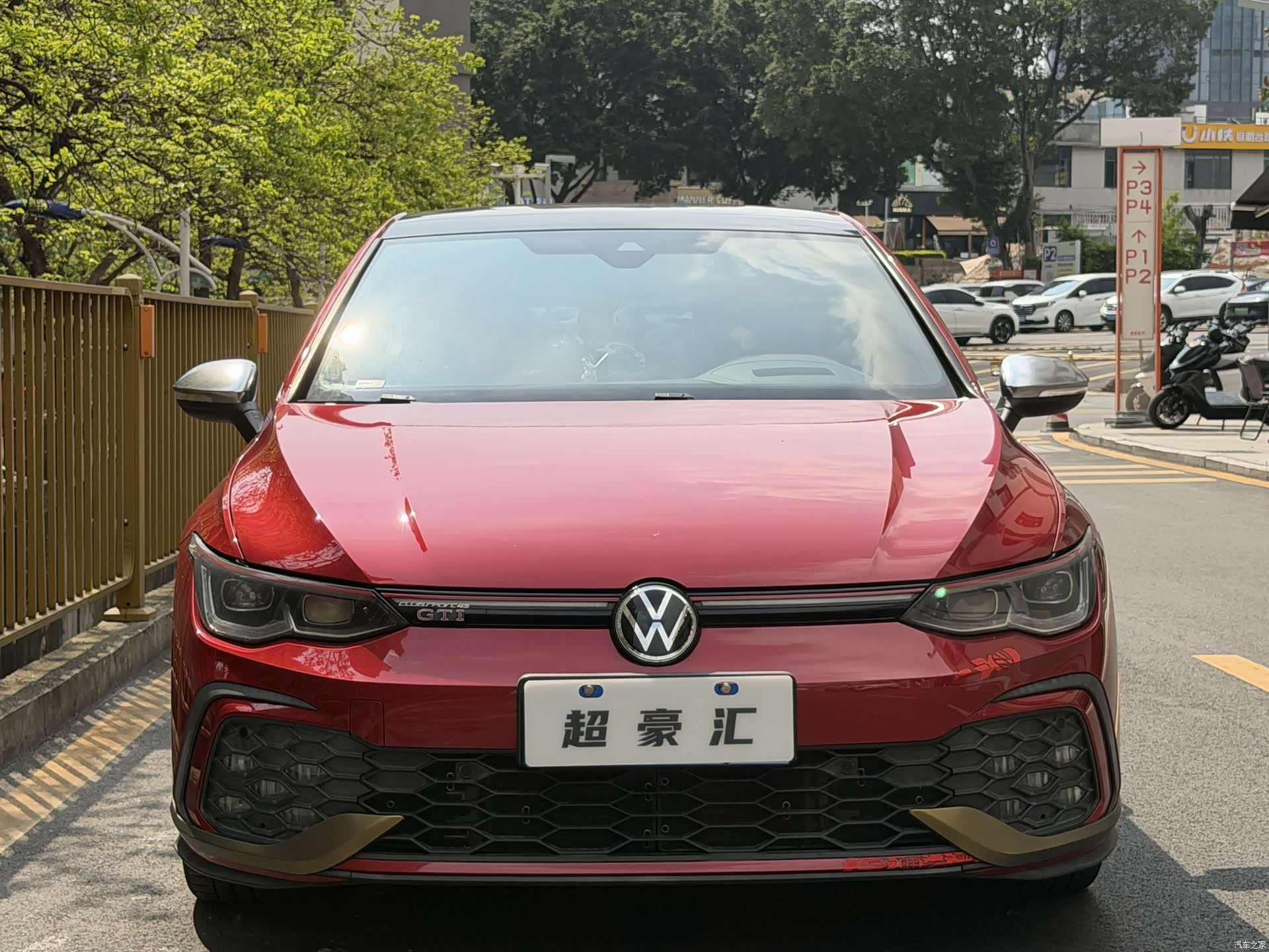 Volkswagen Golf, 2022 все фото