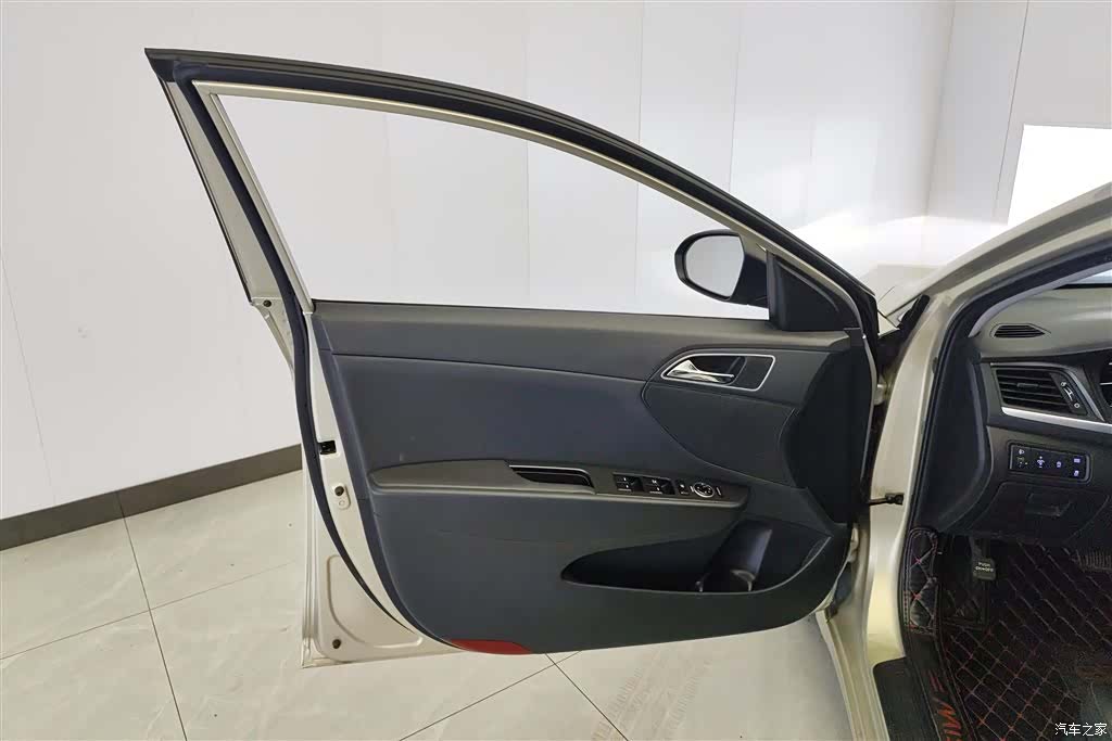 Hyundai DLX, 2018 7