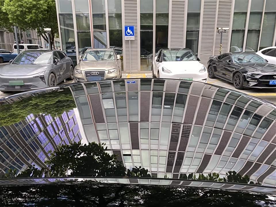 Tesla Model Y Tesla Model Y