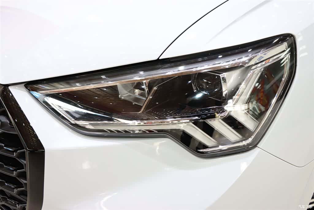 Audi Q3, 2023 7