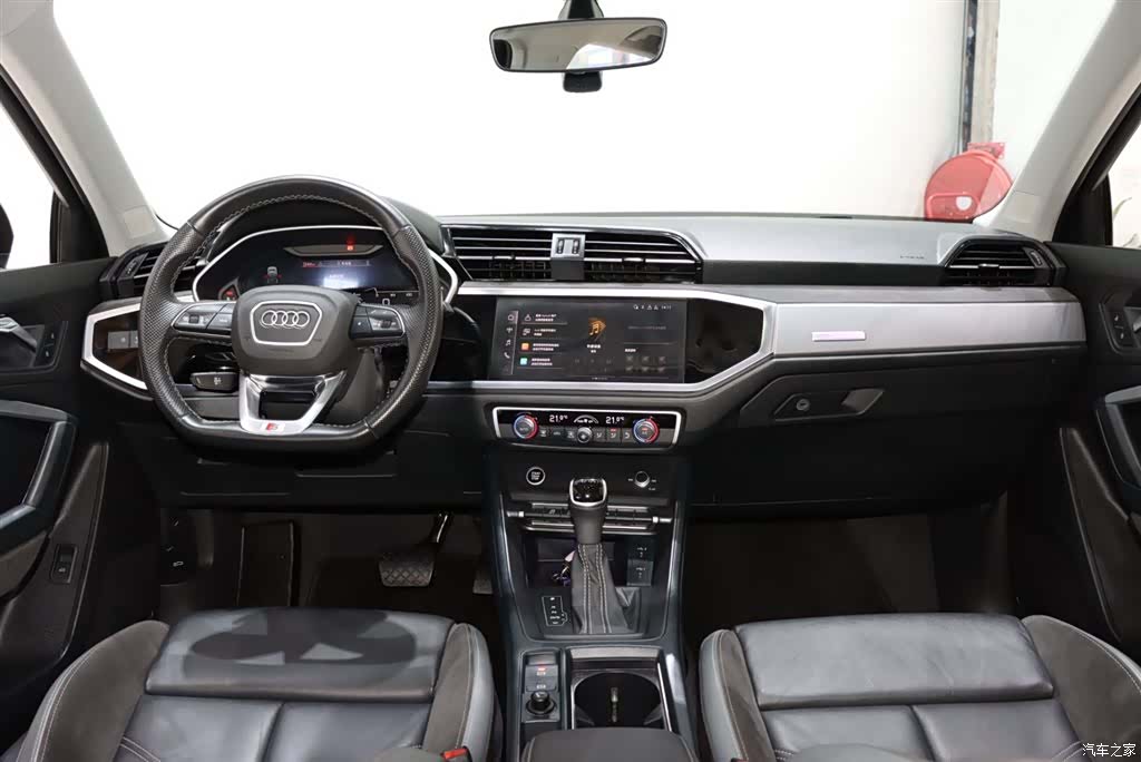 Audi Q3, 2023 12