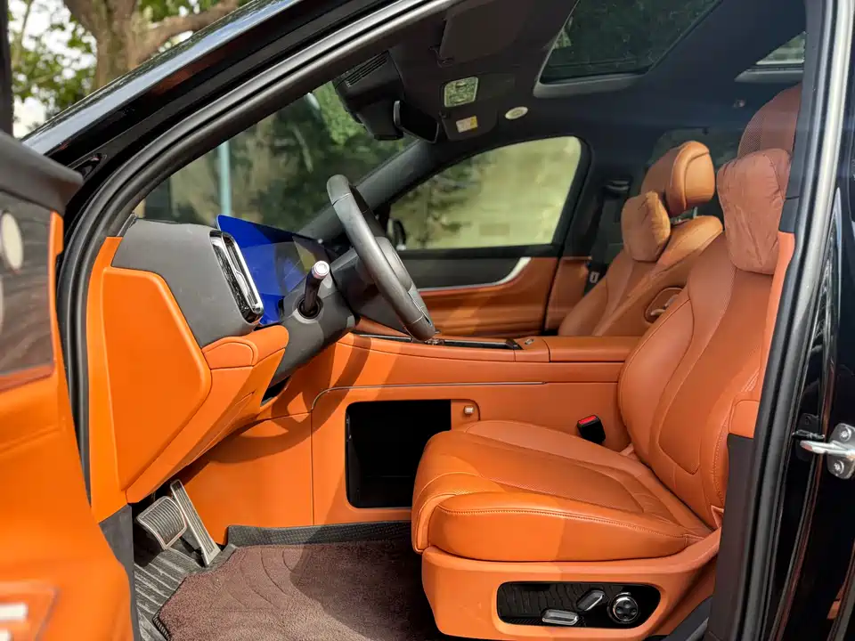 AITO Ask the world M9